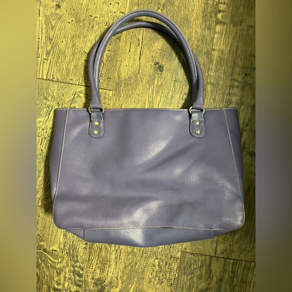 Victoria Secret - Picture 3 of 12